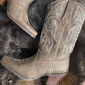 Durango Western Cowboy Cowgirl Boots, Barely Worn, Excellent Condition 7.5M